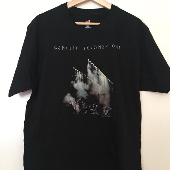 Genesis Seconds Out T-shirt size Medium - Picture 1 of 1